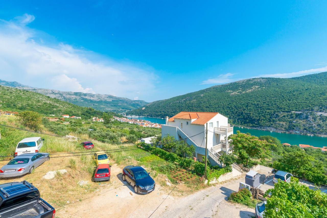 Guesthouse Pezo Mokošica エクステリア 写真